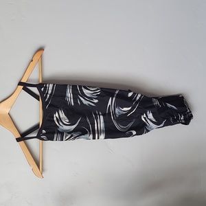 Size 32 Speedo Nylon Blend Black and White Competition Swim Suit Size 6/32